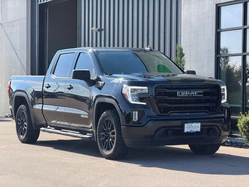 Used 2021 GMC Sierra 1500 Elevation w/ LPO, Elevation Black Package AWD/4WD image 4