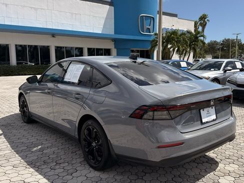 Used 2025 Honda Accord SE image 11