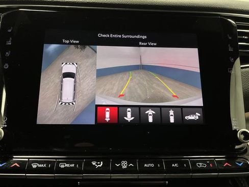 Used 2024 Jeep Wagoneer Series II w/ Convenience Group I image 11