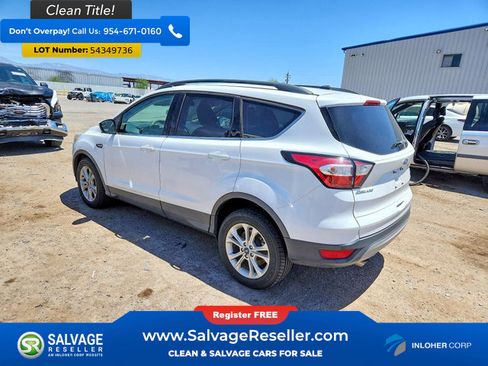 Used 2018 Ford Escape SE FWD image 3