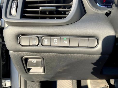 Certified 2025 Acura TLX w/ Technology Package image 34