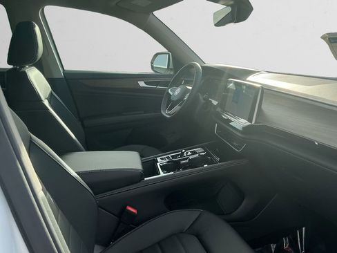 New 2026 Volkswagen Atlas SEL image 15