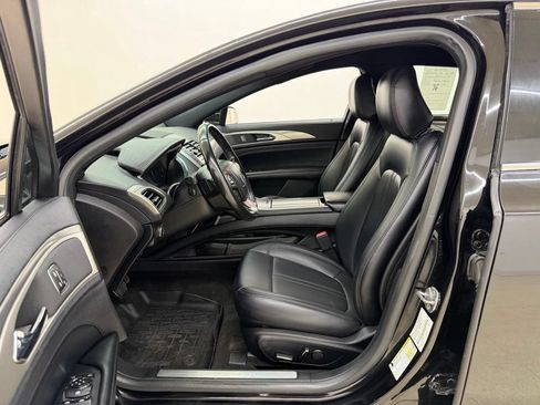 Used 2020 Lincoln MKZ AWD image 17