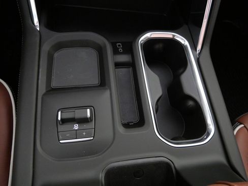New 2026 GMC Sierra 3500 Denali Ultimate AWD/4WD image 21