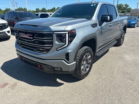 Used 2024 GMC Sierra 1500 AT4 w/ Technology Package AWD/4WD image 1