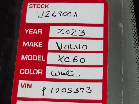 Used 2023 Volvo XC60 B5 Plus w/ Climate Package AWD/4WD image 37