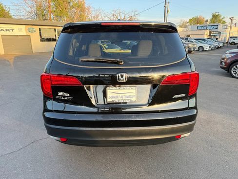 Used 2018 Honda Pilot EX image 8