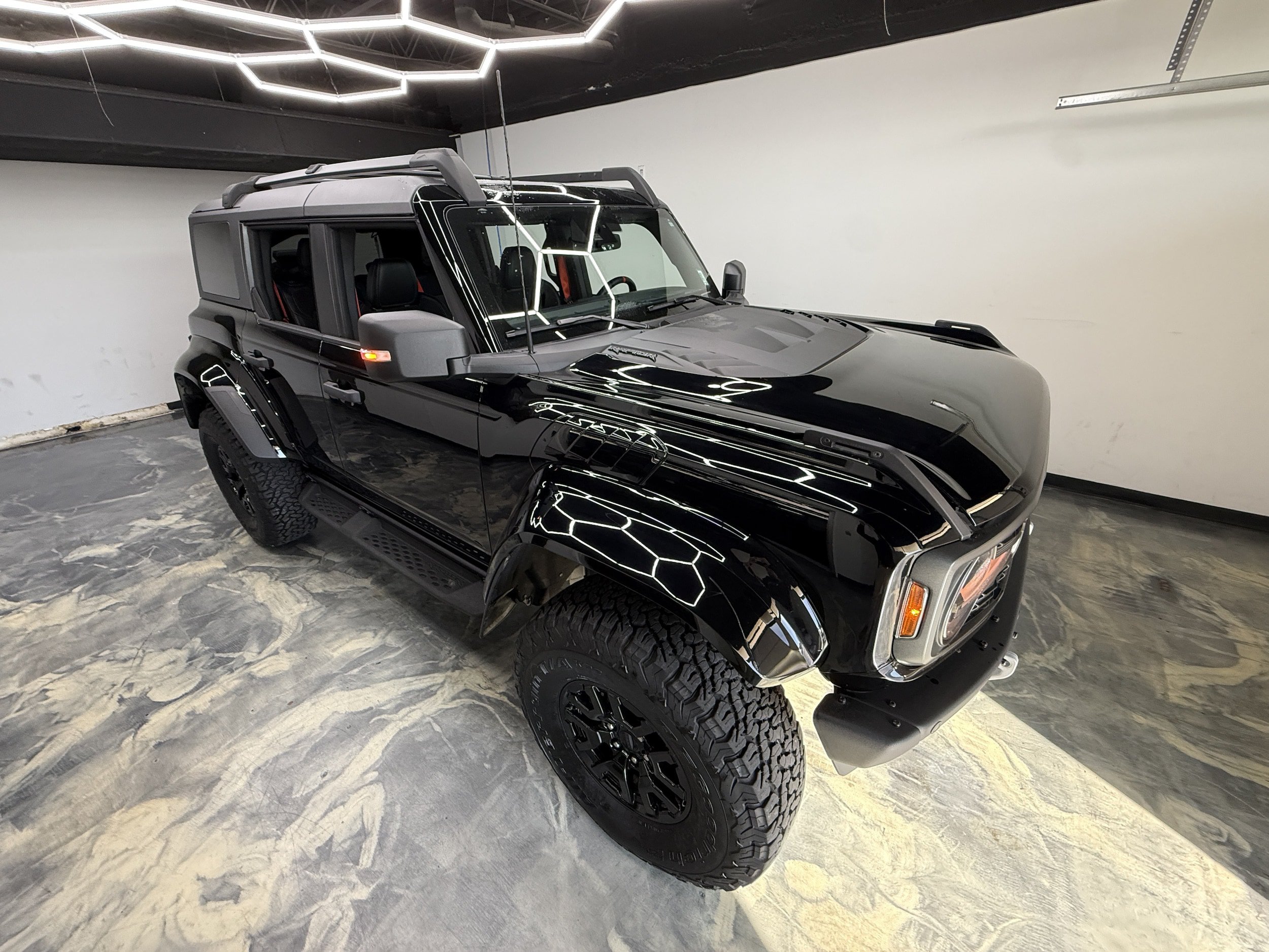 Used 2024 Ford Bronco Raptor w/ Interior Carbon Fibre Pack AWD/4WD image 3