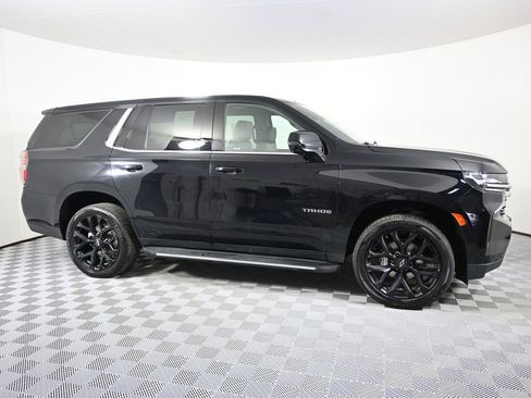 Used 2023 Chevrolet Tahoe LT w/ LT Signature Plus Package AWD/4WD image 8