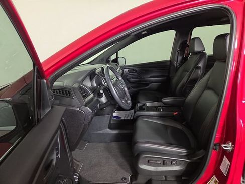 Used 2023 Honda Odyssey Sport image 12