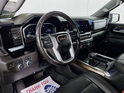 Used 2022 GMC Sierra 1500 Elevation w/ Elevation Premium Package AWD/4WD image 9