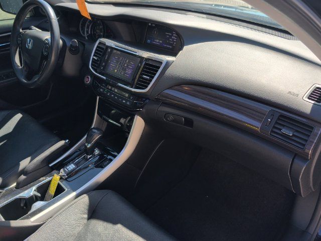 Used 2017 Honda Accord EX-L image 31