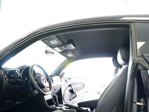 Used 2017 Volkswagen Beetle 1.8T FWD image 16