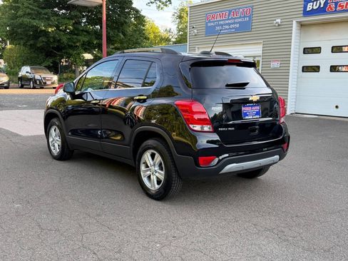 Used 2019 Chevrolet Trax LT w/ LT Convenience Package AWD/4WD image 4