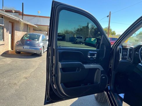 Used 2015 Chevrolet Silverado 1500 LTZ Z71 w/ Midnight Edition image 26