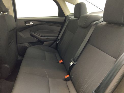 Used 2016 Ford Focus SE FWD image 18