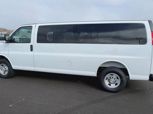 New 2026 Chevrolet Express 3500 LS RWD image 6