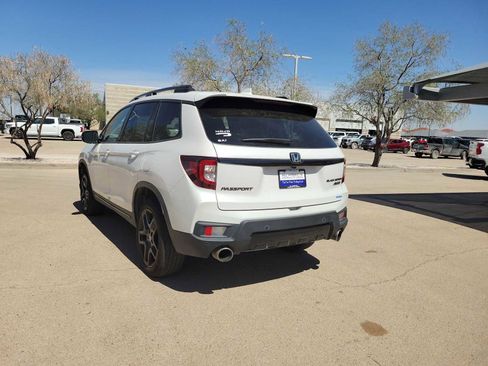 Used 2025 Honda Passport Black Edition image 6