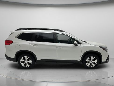 Used 2023 Subaru Ascent Premium w/ Convenience Package AWD/4WD image 3