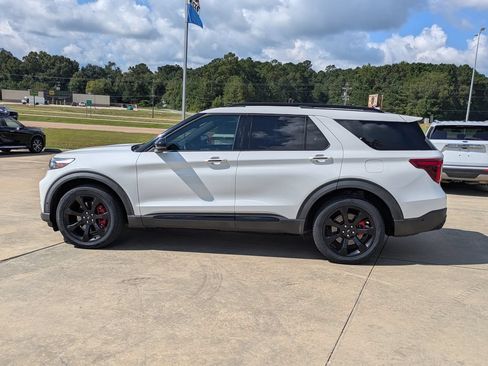 Used 2020 Ford Explorer ST w/ ST Street Pack AWD/4WD image 5