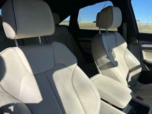 Used 2025 Audi Q5 Prestige image 35