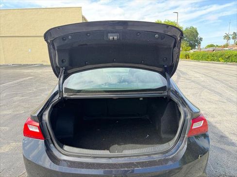 Used 2023 Chevrolet Malibu LT image 16