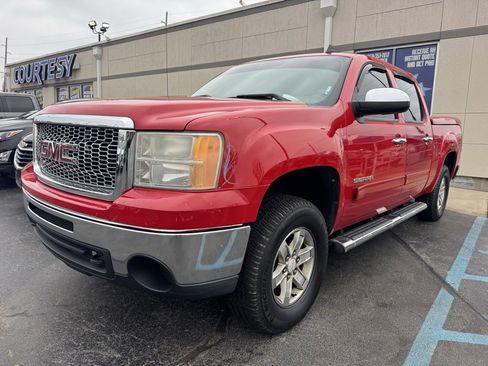 Used 2011 GMC Sierra 1500 SLE image 1