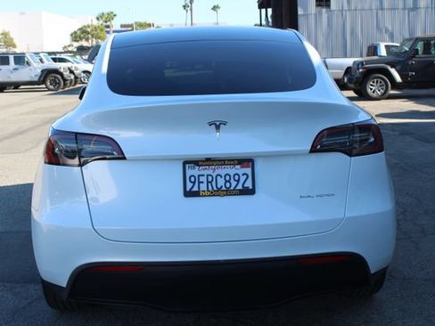 Used 2023 Tesla Model Y Long Range AWD/4WD image 5