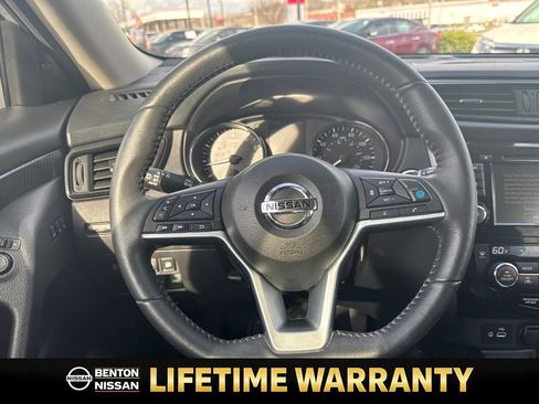 Used 2019 Nissan Rogue SL w/ Premium Package image 14