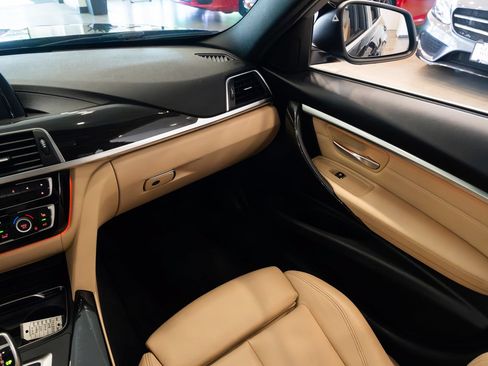 Used 2018 BMW 330i Sedan RWD image 11