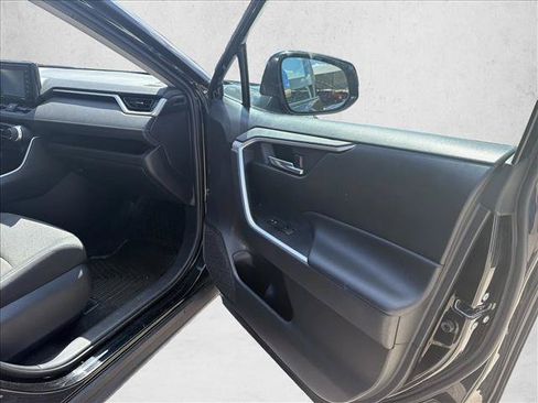 Used 2021 Toyota RAV4 XLE FWD image 24