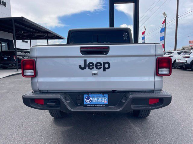 Used 2024 Jeep Gladiator Sport AWD/4WD image 6