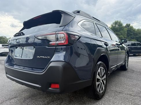 Used 2024 Subaru Outback Premium AWD/4WD image 6