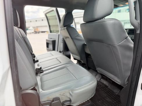 Used 2015 Ford F250 XL w/ Power Equipment Group AWD/4WD image 22