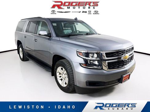 Used 2018 Chevrolet Suburban LT AWD/4WD image 1