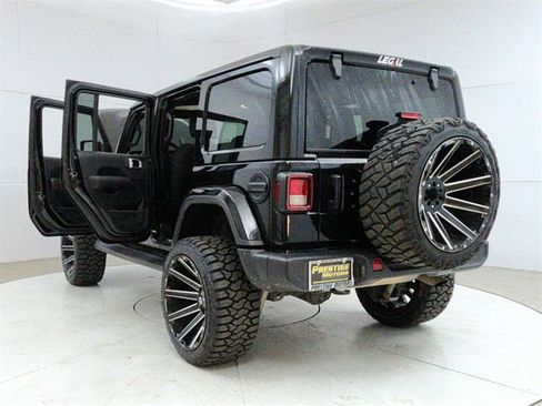 Used 2021 Jeep Wrangler Unlimited Sahara w/ Uconnect 4C Nav & Sound Group image 11