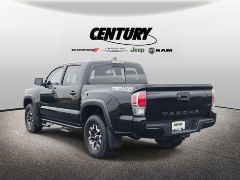 Used 2020 Toyota Tacoma TRD Off-Road w/ TRD Premium Off Road Package image 6