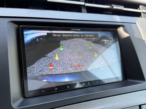 Used 2015 Toyota Prius Two image 19