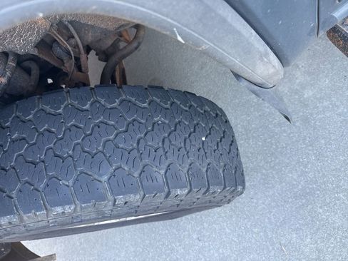 Used 2014 GMC Sierra 1500 SLE w/ SLE Value Package image 3