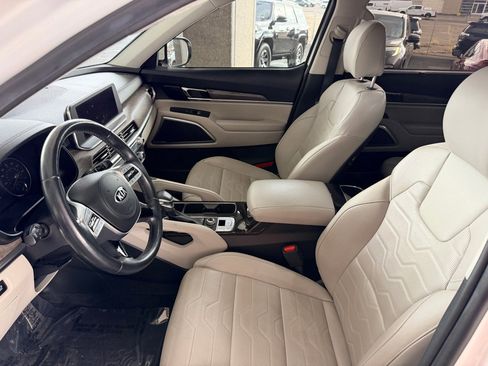 Used 2020 Kia Telluride SX w/ SX Prestige Package image 7