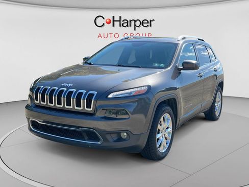 Used 2017 Jeep Cherokee Limited AWD/4WD image 7