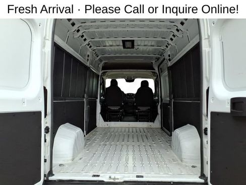 Used 2024 RAM ProMaster 2500 w/ Convenience Group FWD image 7