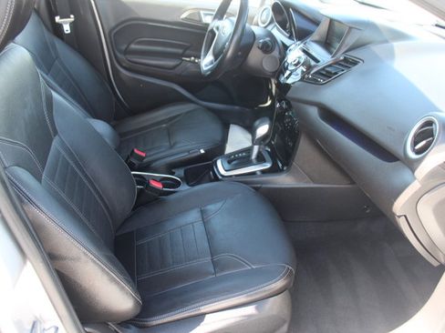 Used 2014 Ford Fiesta Titanium FWD image 18