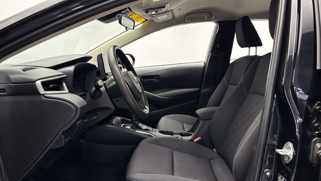 Used 2024 Toyota Corolla LE w/ LE Convenience Package FWD image 11