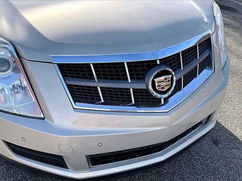 Used 2012 Cadillac SRX Luxury image 29