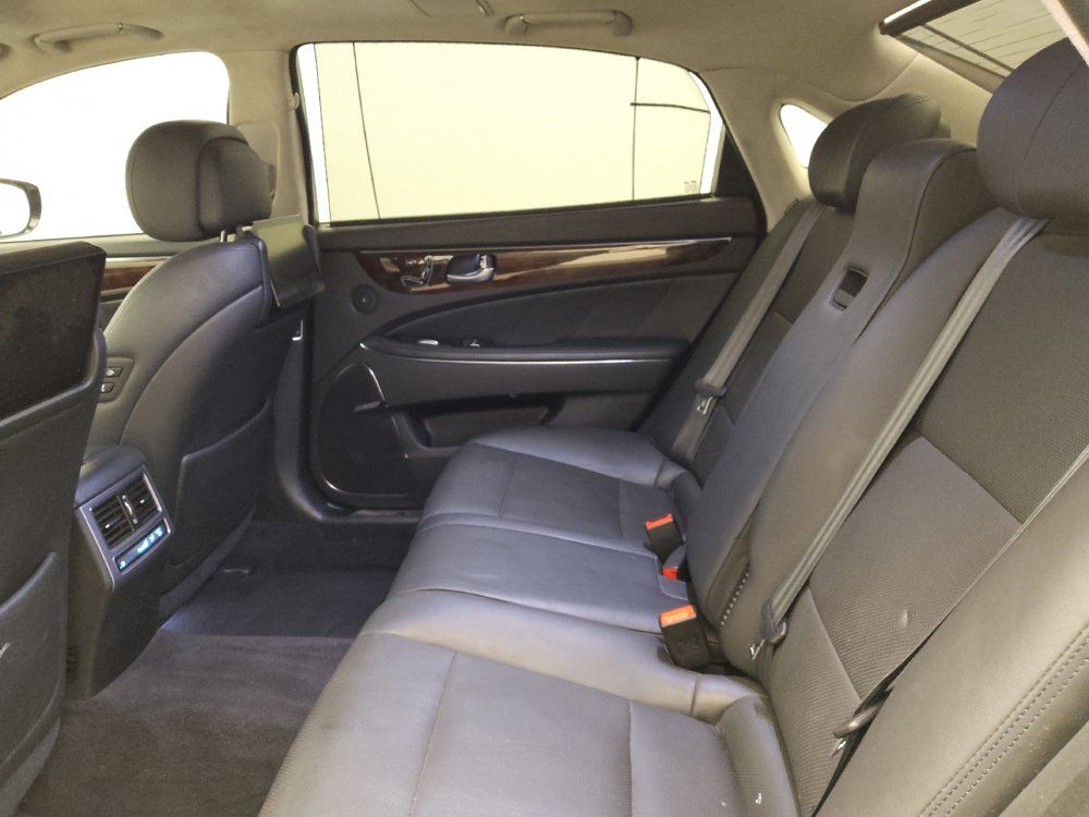 Used 2015 Hyundai Equus Ultimate RWD image 18