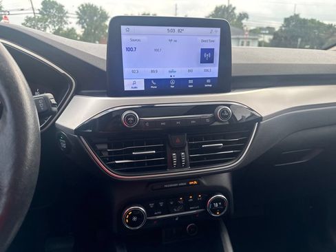 Used 2020 Ford Escape SEL FWD image 21