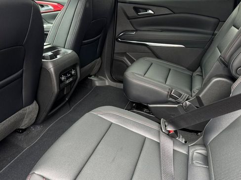 New 2026 Chevrolet Traverse Z71 w/ Driver Confidence Package AWD/4WD image 12