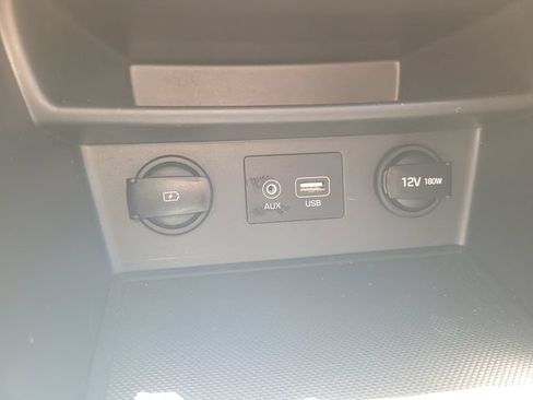 Used 2019 Hyundai Kona SE FWD image 25