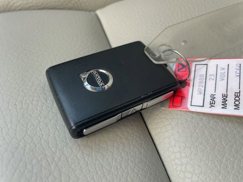 Certified 2023 Volvo XC60 B5 Plus w/ Climate Package image 42